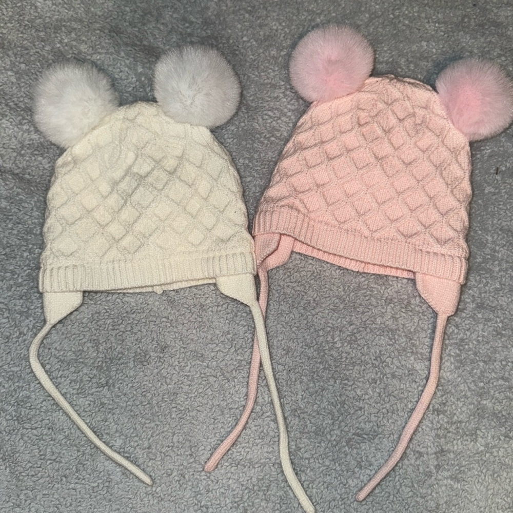 2 baby hats NWOT